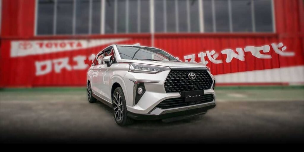 Mobil Toyota Veloz Hybrid Meluncur Di GJAW 2025